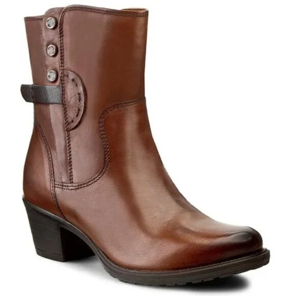 Clarks Women's Maymie Skye Boot(39) - Picture 1 of 8